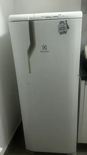 Geladeira eletrolux