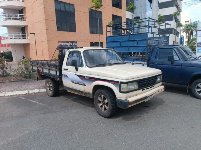 Chevrolet D-20 S / Luxe 3.9/4.0 Diesel 1986