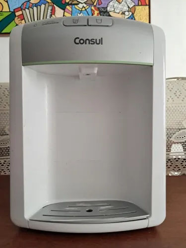 Purificador de água Consul.