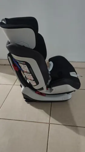 Cadeirinha evolutiva da Chicco 0 a 36kg