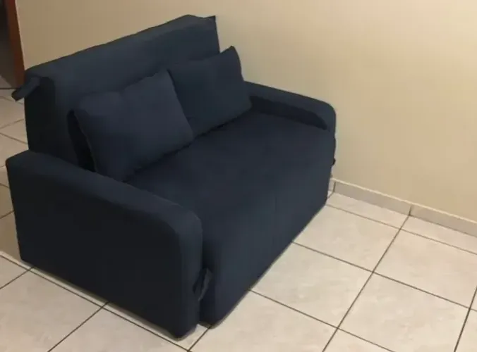 Sofá-Cama 3 Lugares - Poucos Meses de Uso
