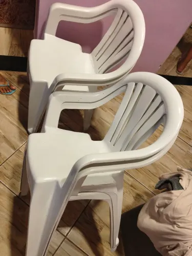 Vende-se cadeiras plástica