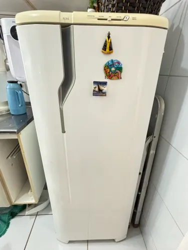 Vendo geladeira