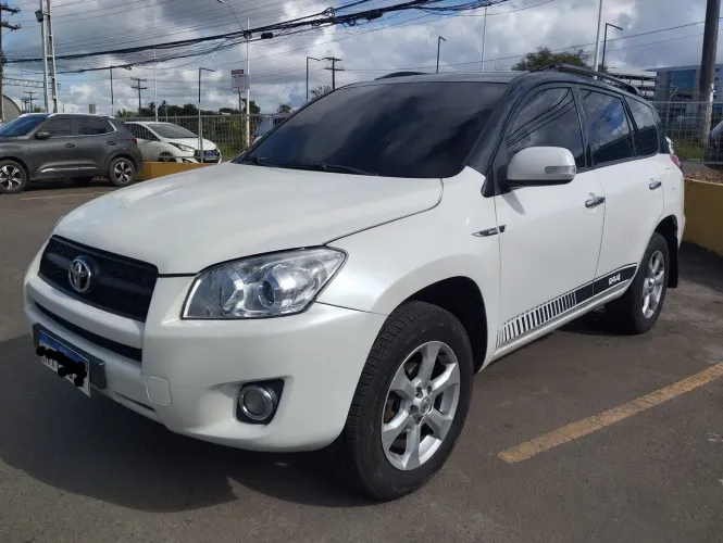 Toyota RAV4 2.4 4X4 16V 170cv Aut. 2011