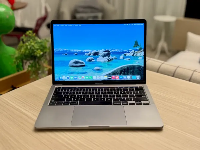 MacBook Pro 13 Polegadas M1 8GB 256SSD SEMINOVO