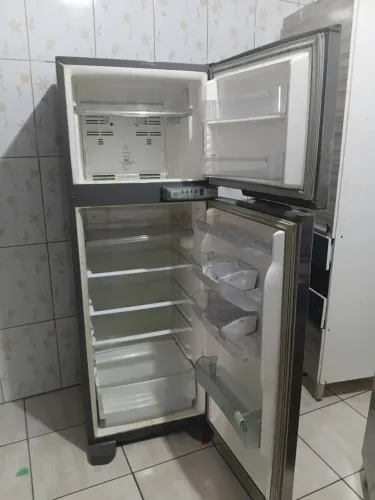 Geladeira dúplex semi nova bem conservado em perfeito estado
