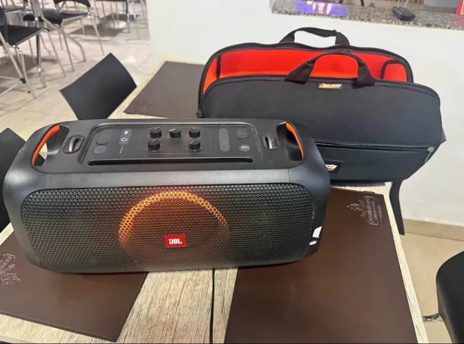 CAIXA JBL PARTYBOX