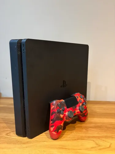 Playstation 4 Slim 1TB + Controle