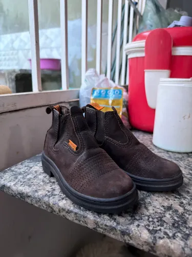 Bota de vaquejada infantil