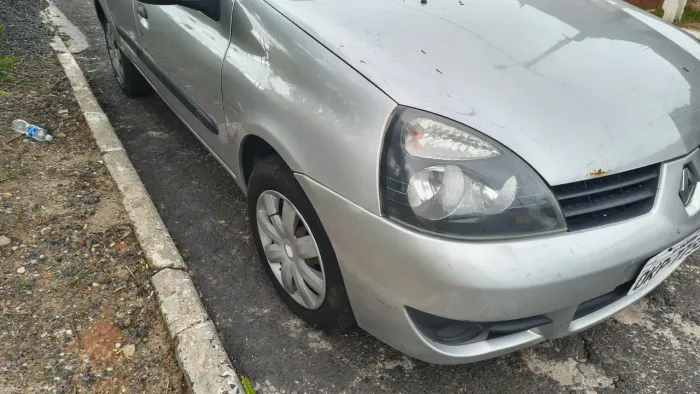 Renault Clio Hi-flex 1.0 16V 5P 2012