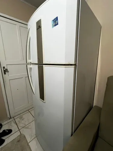 Vendo geladeira Continental