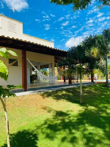 Condomínio Exclusivo: Casa Térrea com 3 Quartos e 1.354m² de Lote Oportunidade de Comprar