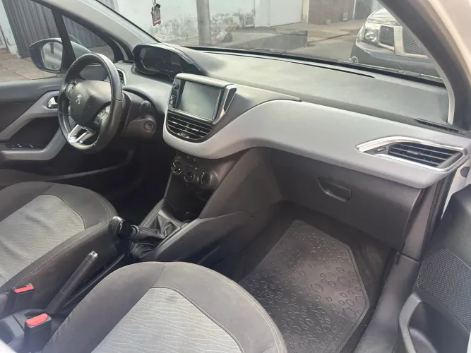 Peugeot 208 Active/active Pack 1.5 Flex 8V 5P 2014