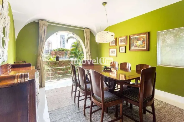 Vila Madalena | Casa 3 quartos, sendo 2 suites