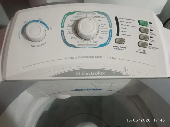 Máquina de lavar Eletrolux 10k