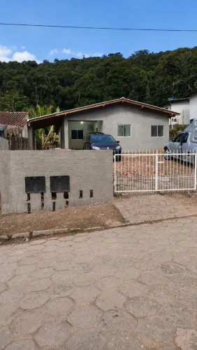 Alugo casa no bairro Ipiranga