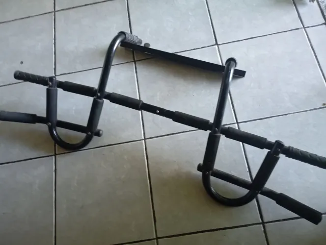 Barra musculação fixa de porta