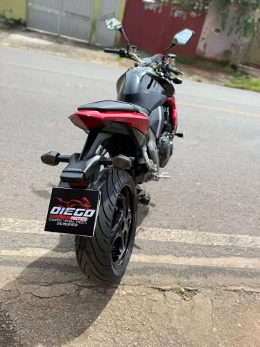 Cb 1000r