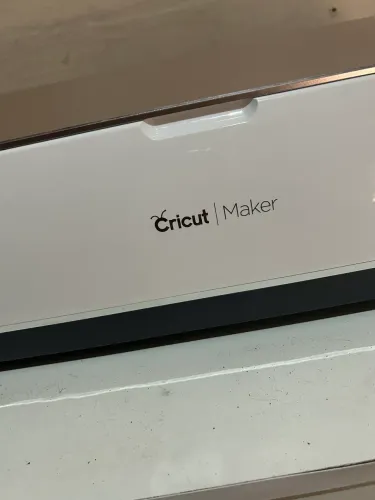 Cricut maker em ótimo estado e completa