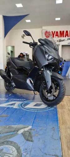 YAMAHA XMAX 300 CONNECTED 2027 - PRONTA ENTREGA!