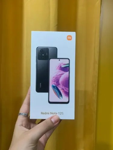 Vendo note 12s sem marcas *