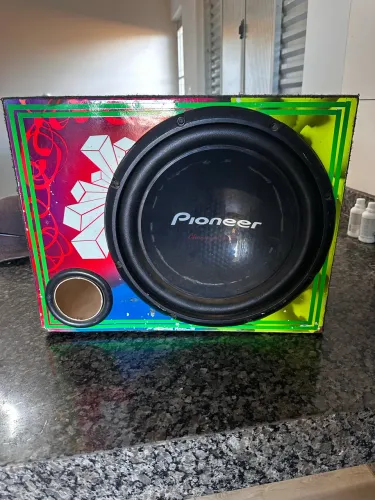 Vendo caixa de grave 12? (Bem conservada)