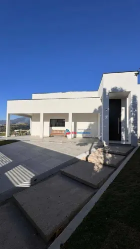 Casa com 4 dormitórios à venda, 500 m² por R$ 2.500.000,00 - Centro - Vargem/SP