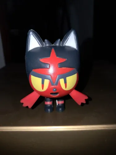 Boneco Pokémon Litten - Coleção Oficial McDonald's (2017)