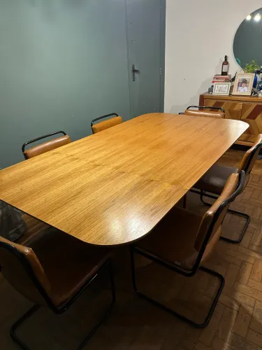 Mesa de Jantar de Madeira com 6 Lugares