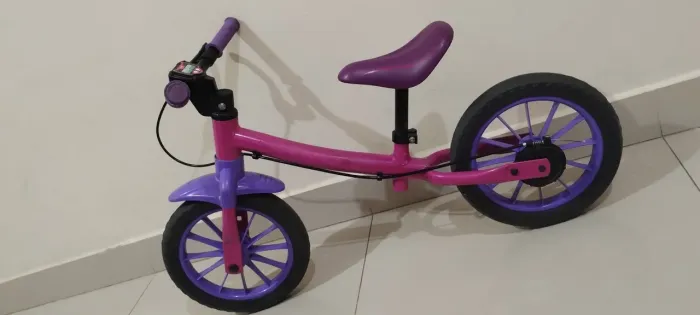 Bicicleta Infantil Equilíbrio  menina