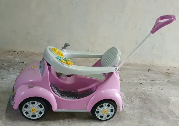Carrinho de Passeio e Pedal Fouks 1300 da Calesita (Rosa)