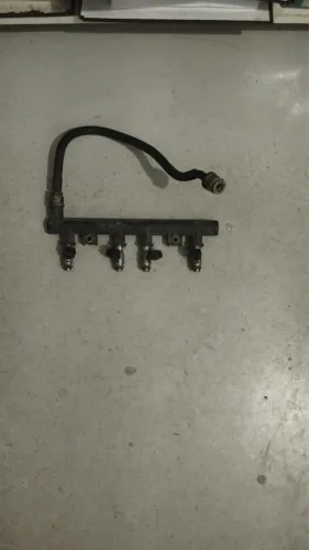 Flauta com bico injetor strada Fiat