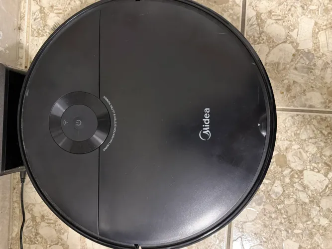 Robô aspirador midea