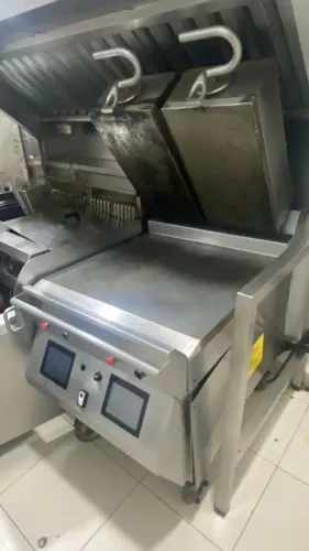 Grill Clamshell Taylor L812 - Chapa Dupla 220V Trifásico