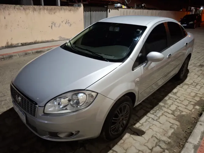 Fiat Linea 1.9/ HLX 1.9/1.8 Flex Dualogic 4P 2010