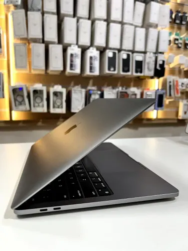 MacBook Pro M2 Touch Bar 8/256