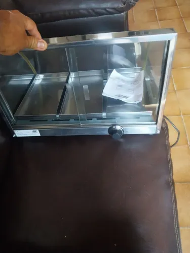 Vendo expositor de salgados de aquecimento da marca Titã 