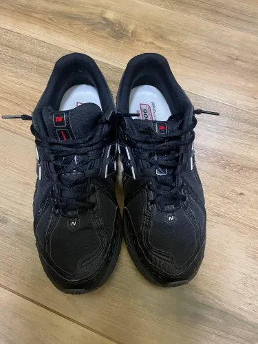 Tênis New balance 1906R