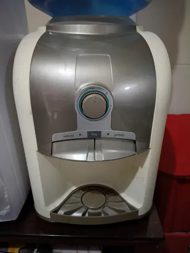 Bebedouro de garrafão Esmaltec