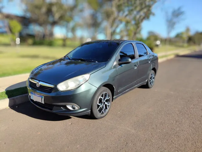 Fiat Grand Siena Attrac. 1.4 EVO F.flex 8V 2014