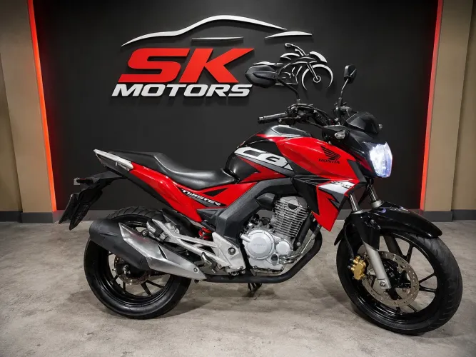 CB 250 2019 parcelo em até 24 vezes