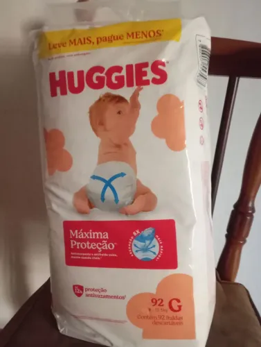 Pacote 92 fraldas descartáveis Huggies tamanho G
