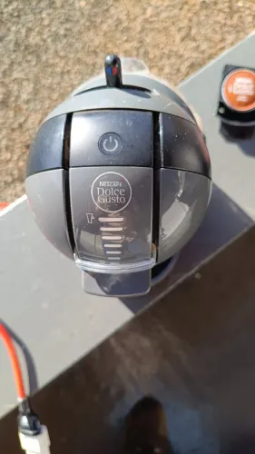 Cafeteira/Máquina de Café Dolce Gusto