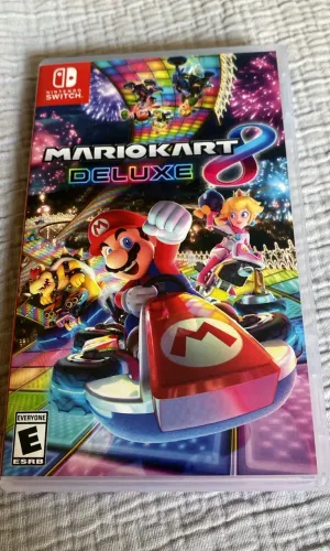 Nintendo Switch - Mario Kart 8 Deluxe - Mídia Física