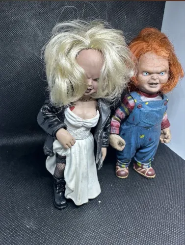 bonecos chucky e tiffany, aproximadamente 15 CM