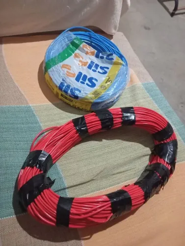 2 rolos de fios de 2/5 com 100m cada um por 220,00 cada