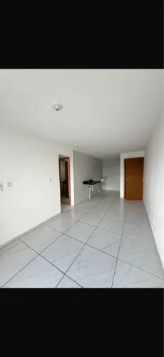 Alugo apartamento no Geisel *)