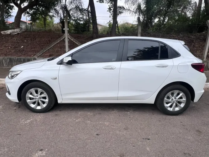 Chevrolet Onix Hatch LT 1.0 12V Flex Mec. 4P 2023