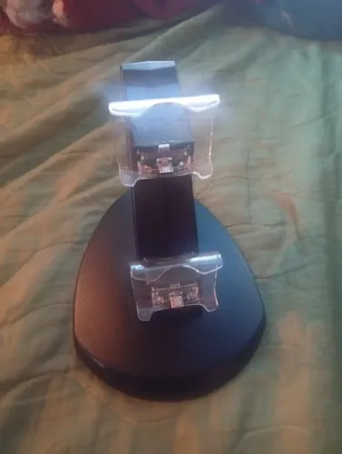 VENDO CONTROLE ? DE VÍDEO GAME PS4 NOVO BARATO PRÁ SAIR RÁPIDO
