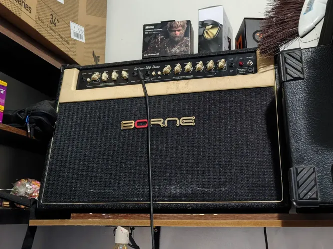 Cubo Guitarra Borne Evidence prime 200w 2x12 SEND/Return